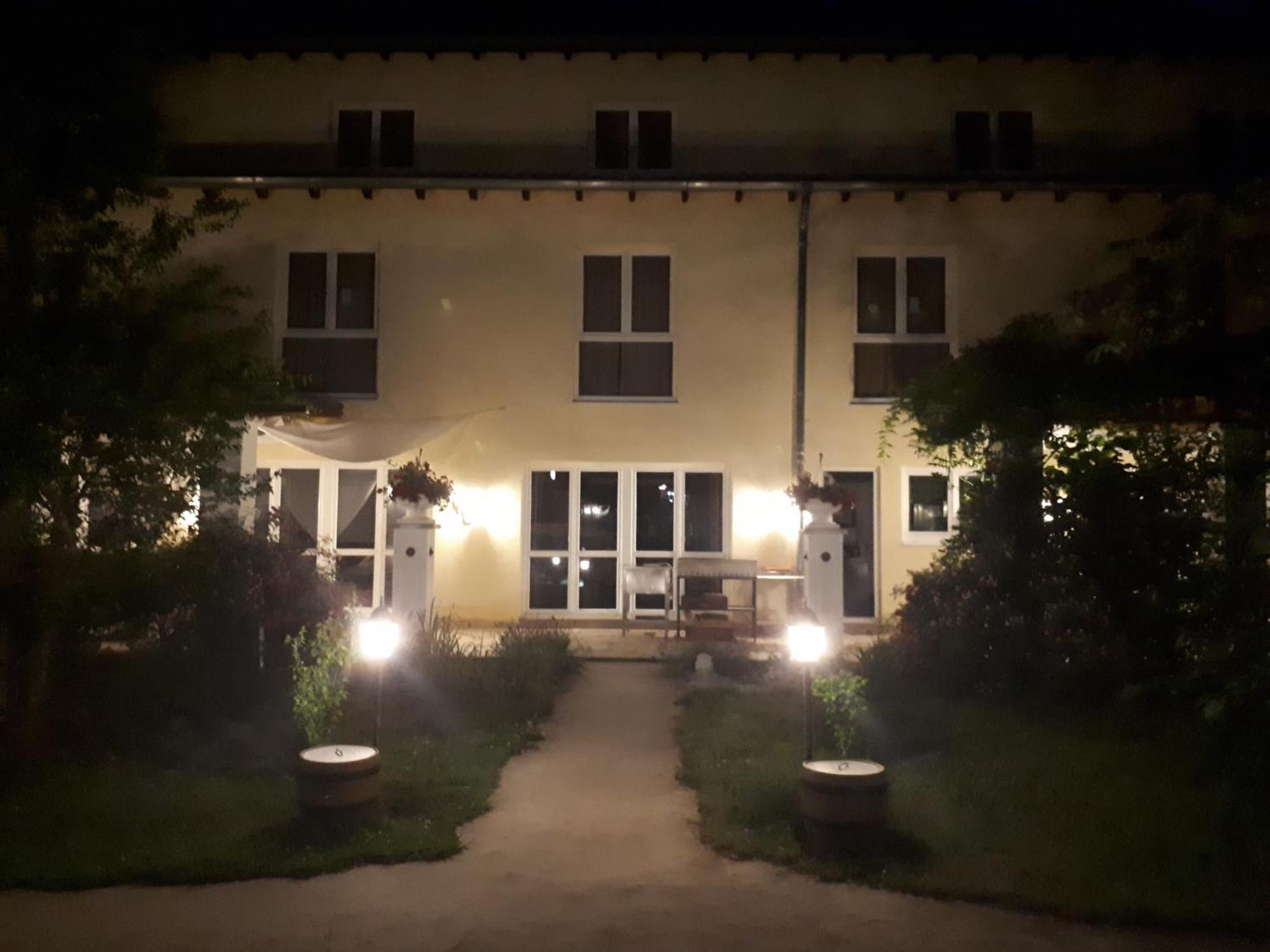 Mediterran Hotel Juwel Karlstein am Main Exteriör bild